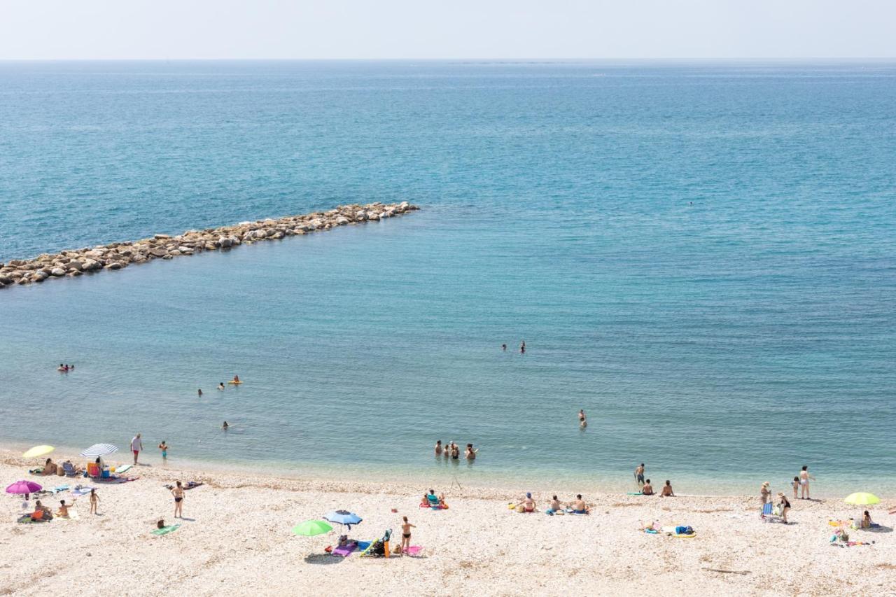 알테아 Atico-Loft Frente Al Mar Con Piscina Y Parking 아파트 외부 사진