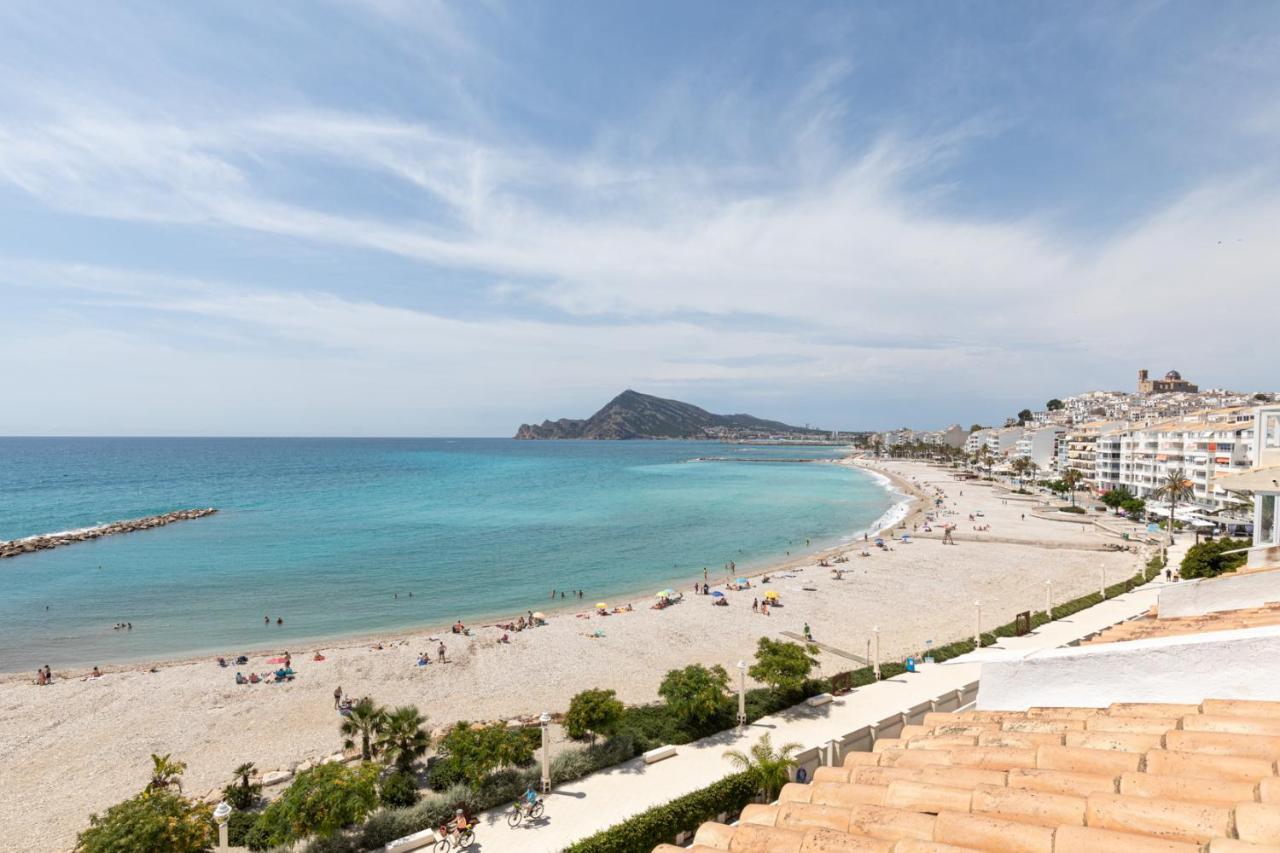 알테아 Atico-Loft Frente Al Mar Con Piscina Y Parking 아파트 외부 사진